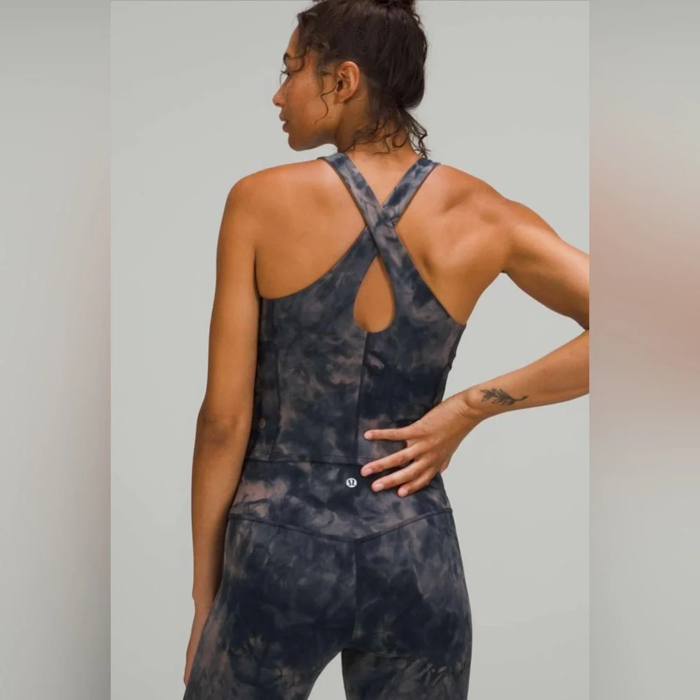 ๐๏ธ Clearance Lululemon Key to Balance Tank Top - Picture 2 of 10